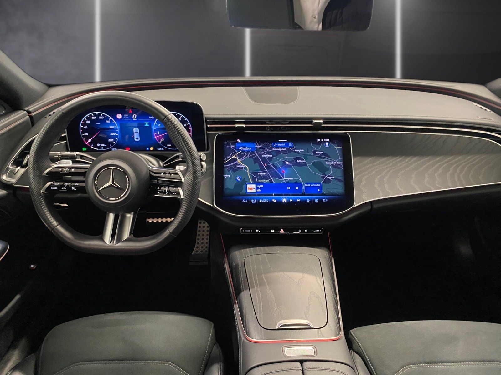 Fahrzeugabbildung Mercedes-Benz E 200 AMG*Distro*Totwink*Night*LED*Kam*CarPlay*