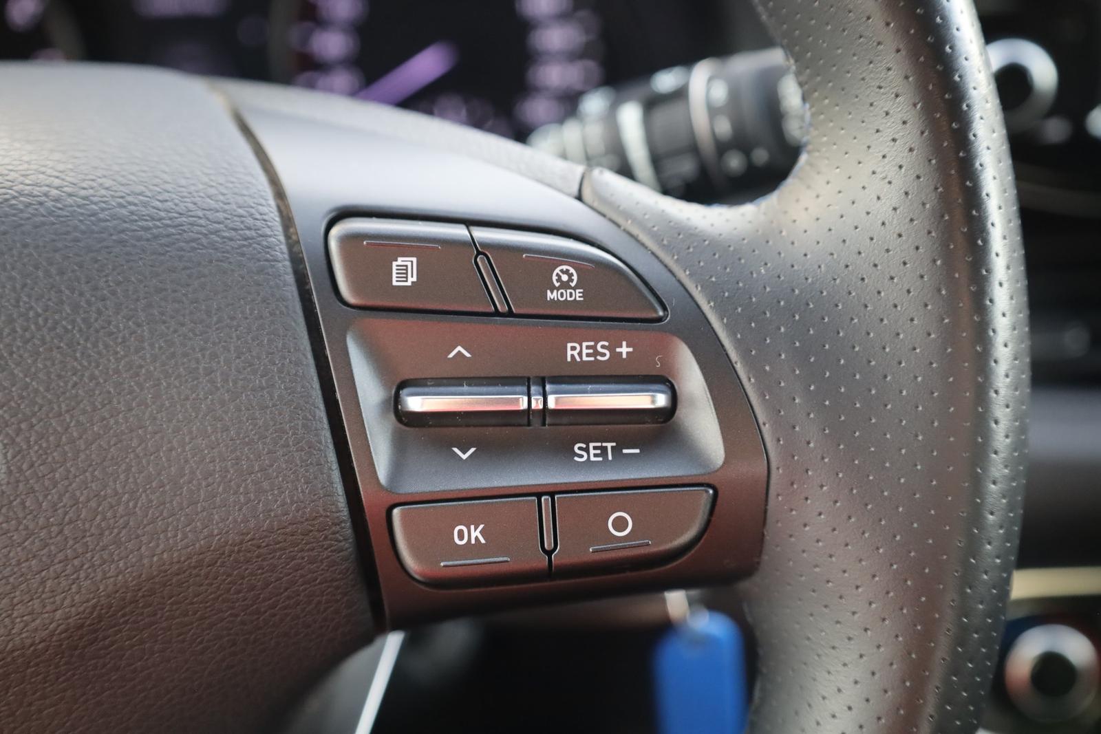 Hyundai i30 1.4 T-GDI Passion + LED Navi Kamera DAB USB