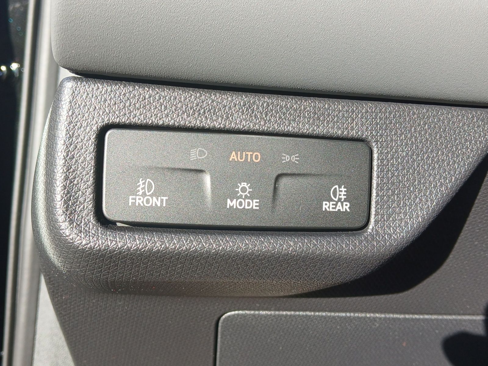 Fahrzeugabbildung CUPRA Terramar 4Drive VZ TSI DSG Matrix ACC SH LRHzg H