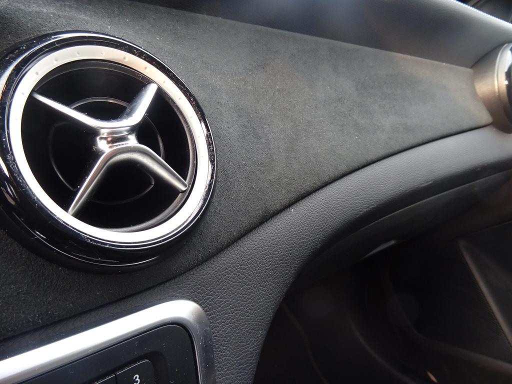 Mercedes-Benz A 220