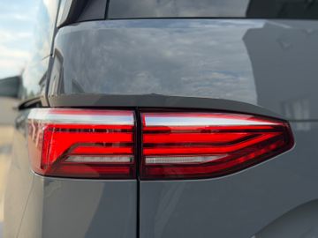 Volkswagen T7 Multivan - 11