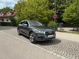 Audi Q5 40 TDI S tronic quattro sport - Audi Q5 Gebrauchtwagen in München