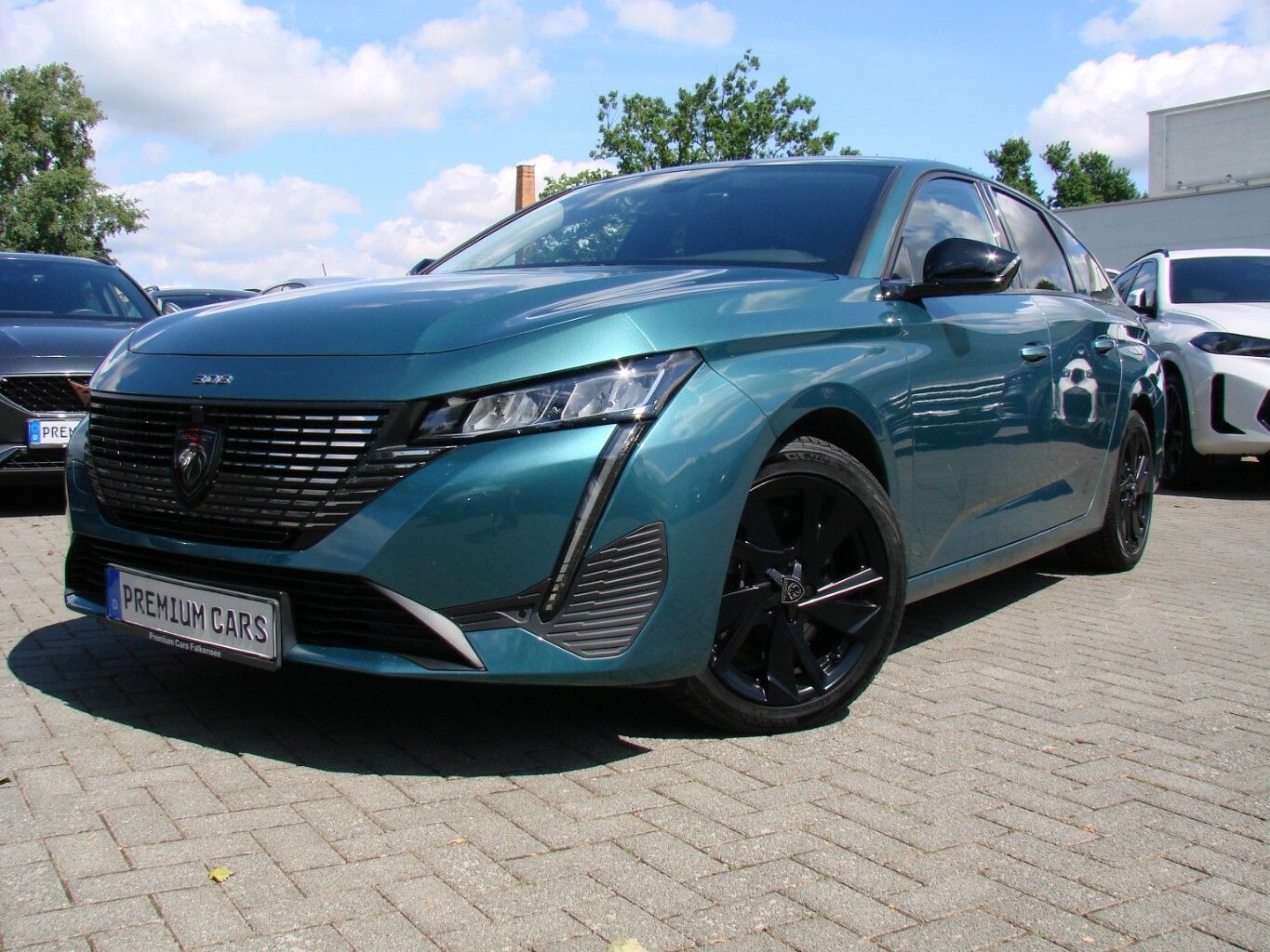 Peugeot 308 SW 1.6 PHEV Allure Pack HY 180 ACC 360º imagem 2