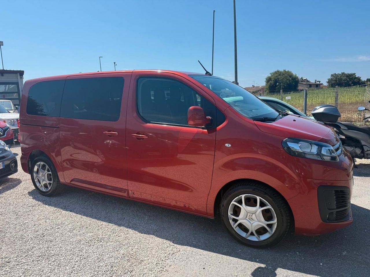 Citroën Citroen Spacetourer BlueHDi 120 S&S M Business imagem 2