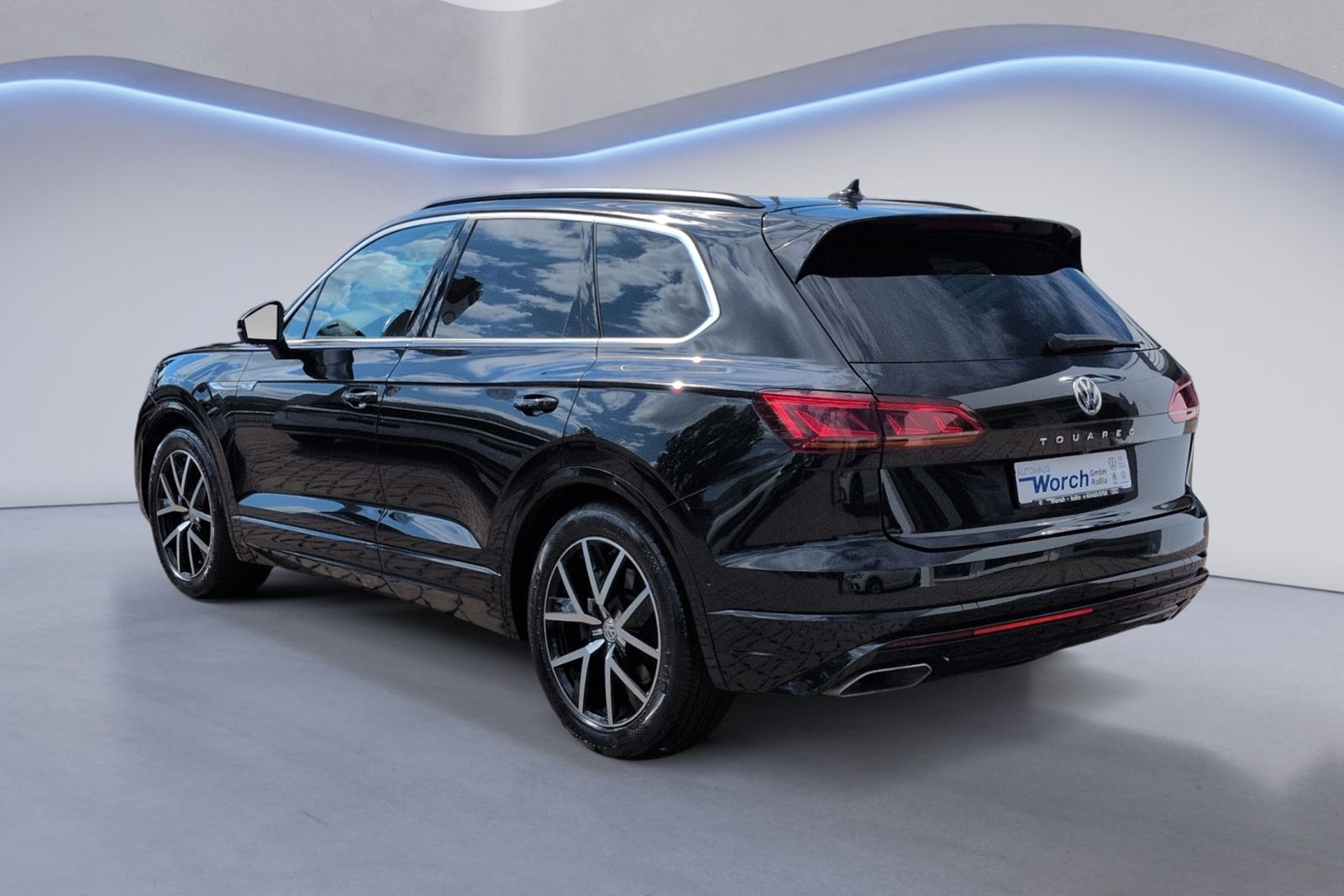 Touareg V8 TDI R Line LEDER+STHZ+AHK+PANO