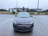 Opel Astra J Lim. 5-trg. Active TÜV -03/27 - Opel Astra mit Diesel-Antrieb: 2.0