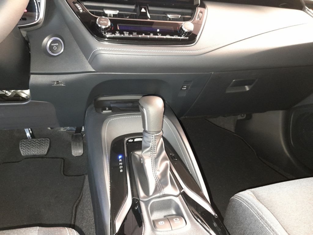 Fahrzeugabbildung Suzuki Swace 1.8 Hybrid CVT Comfort+