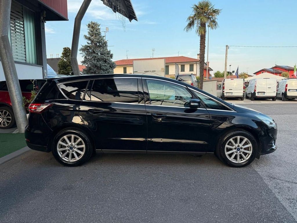 Image of Ford S-Max