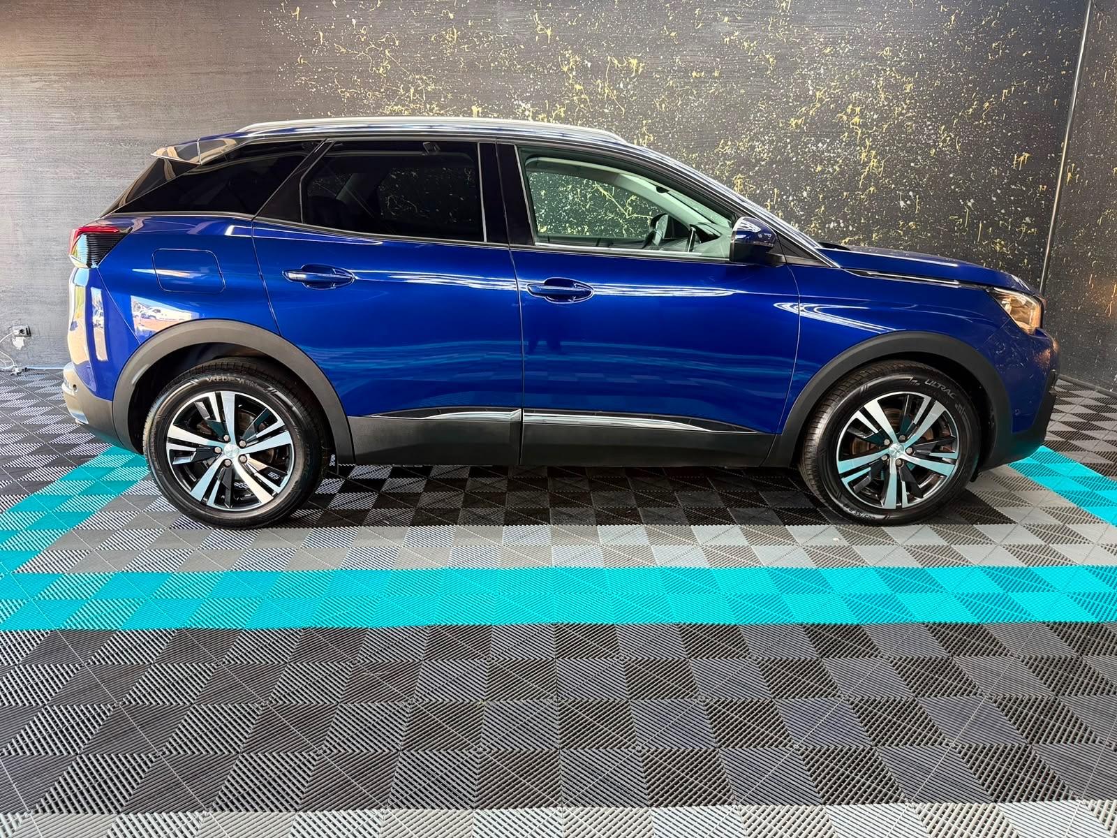 Peugeot 3008 Allure/2HND/PANO/SHZ