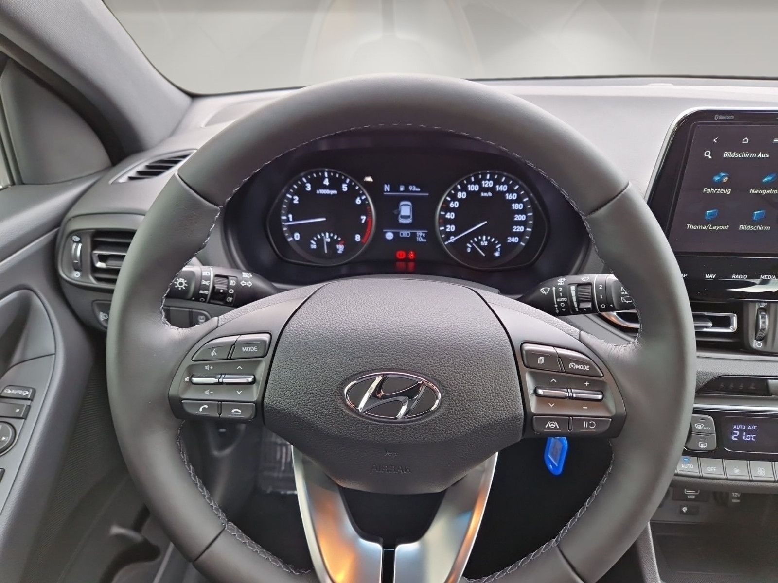 Fahrzeugabbildung Hyundai i30 1.5 T-GDI (48V) Advantage Navi PDC 17"Alu