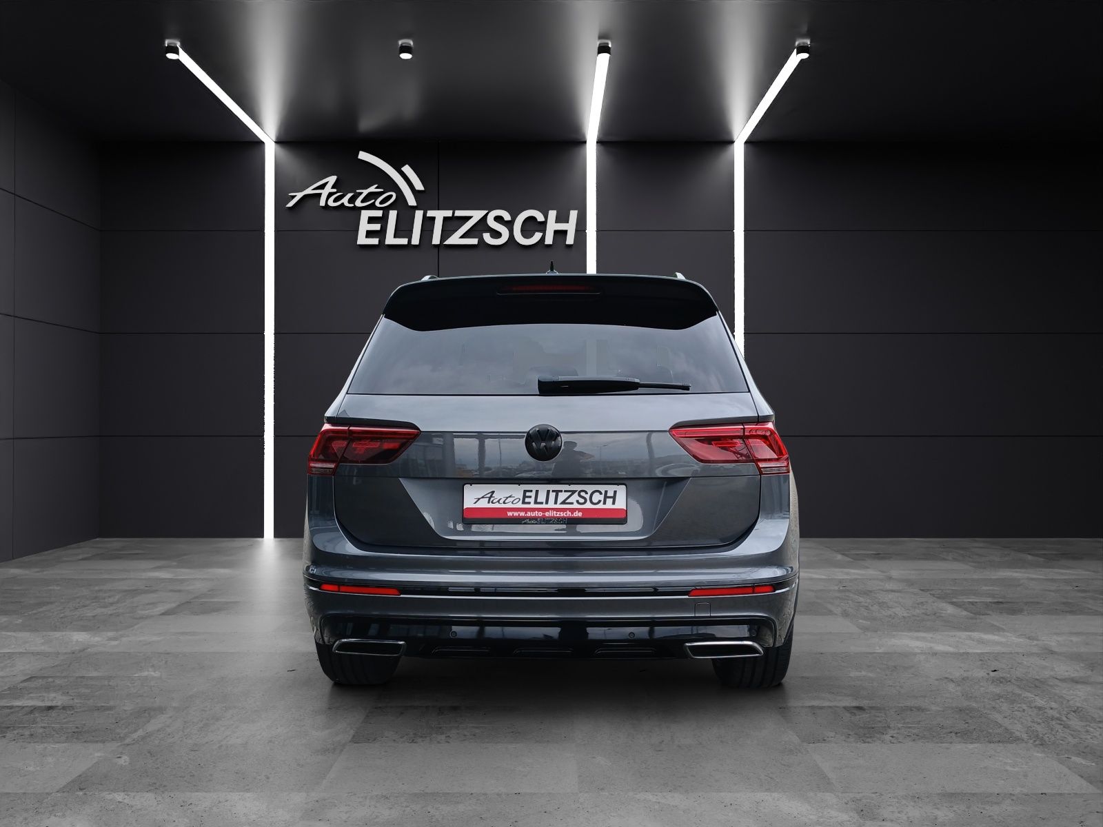 Fahrzeugabbildung Volkswagen Tiguan TDI Highline DSG 4M R-Line LED AHK Navi A