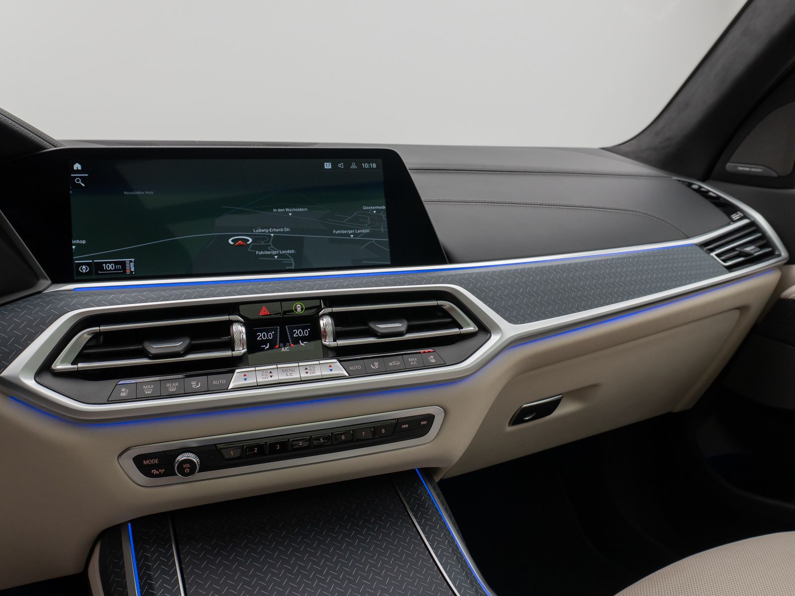 Fahrzeugabbildung BMW X7 M50i Laser 360°HUD DAB H/K SoftCL AHK 22Zoll