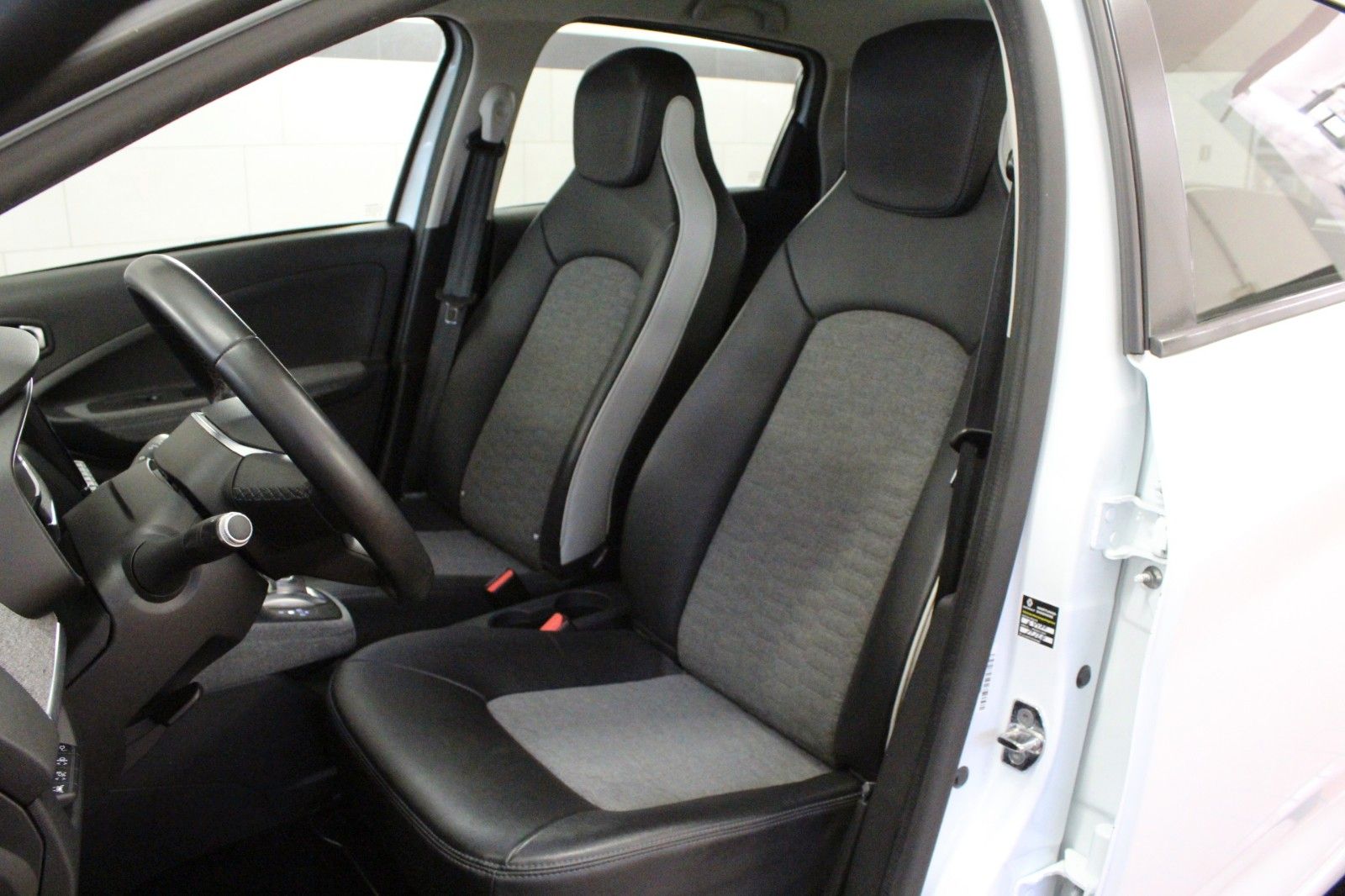 Fahrzeugabbildung Renault ZOE E-Tech *Intens 135*Winterpaket*