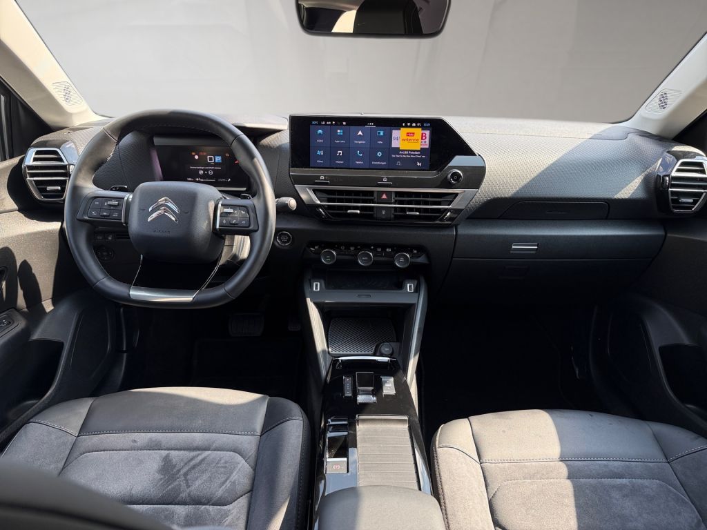 Fahrzeugabbildung Citroën C4 PureTech 130 Stop&Start EAT8 MAX*Alcantara