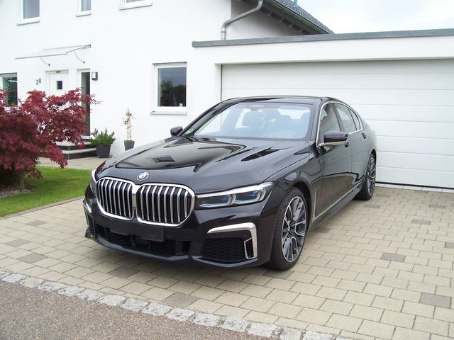 BMW 750d xDrive M Sportpaket F-Parken/Soft/H&K/Laser