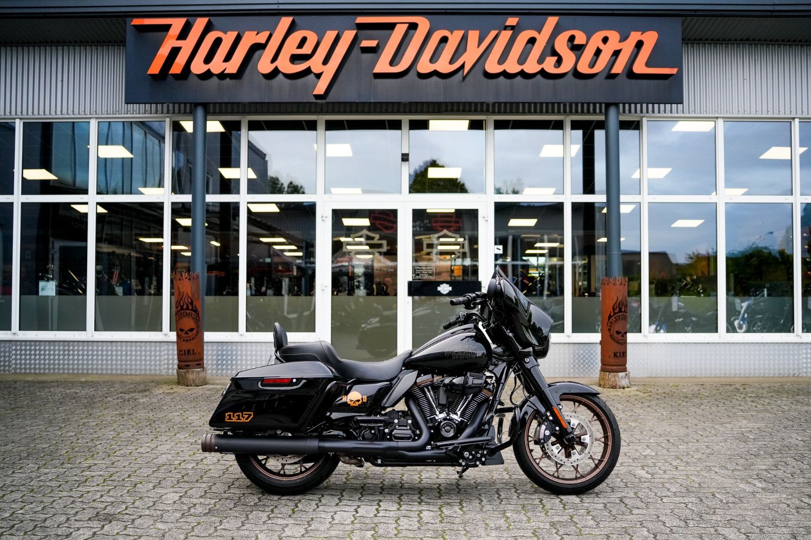 Fahrzeugabbildung Harley-Davidson FLHXST Street Glide ST 117 cui - Kesstech