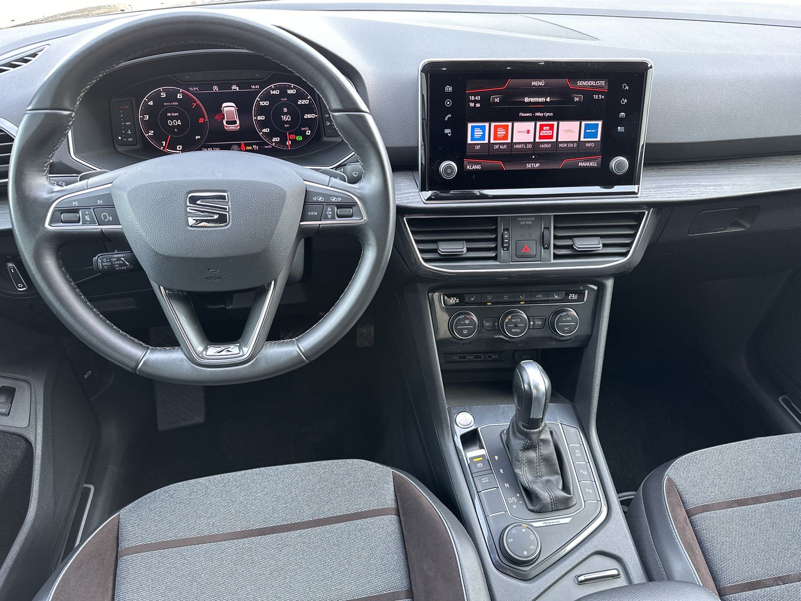 Fahrzeugabbildung SEAT Tarraco 2.0 TSI DSG Xcellence 4D LED+AHK+BEATS