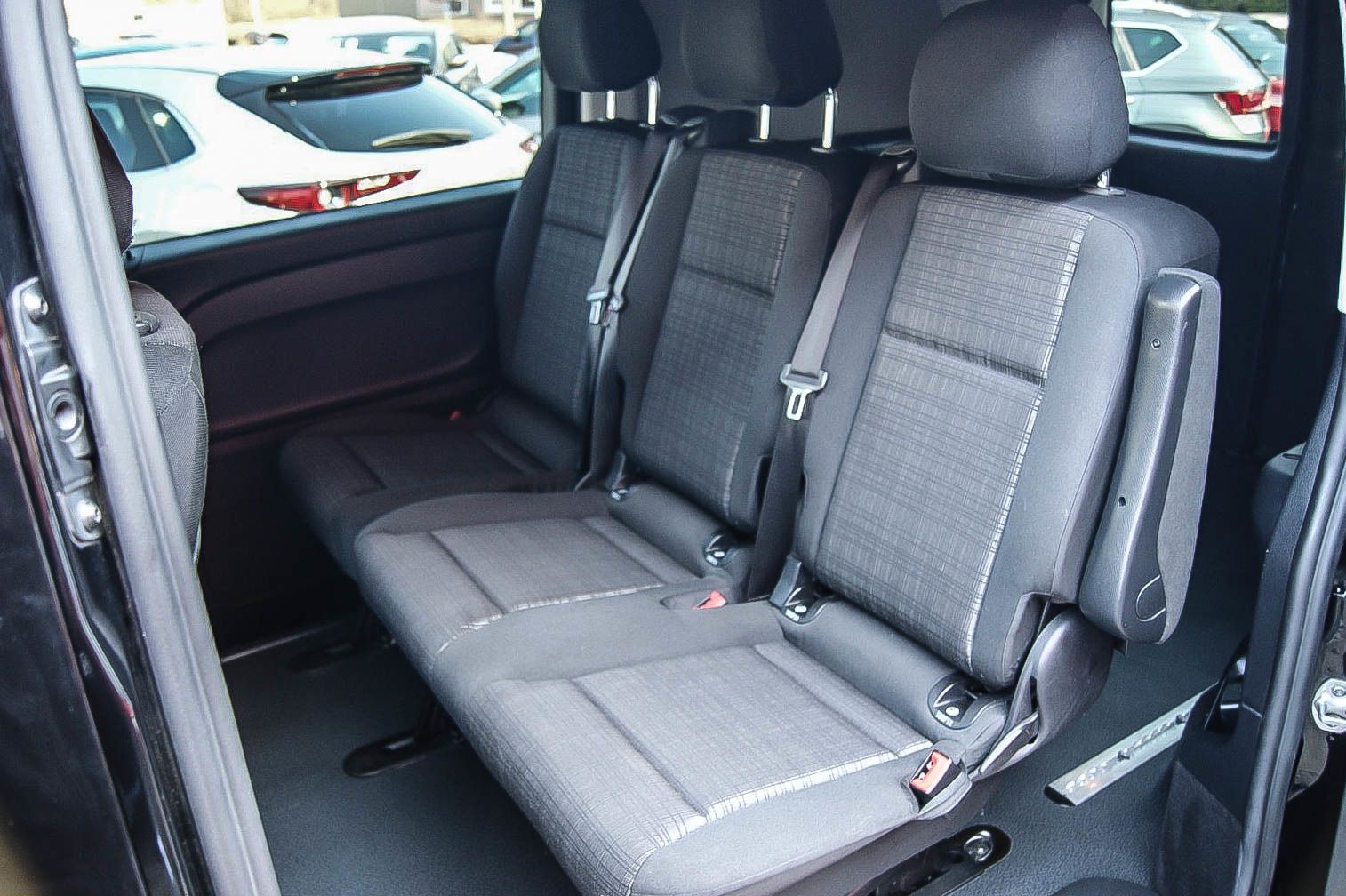 Fahrzeugabbildung Mercedes-Benz Vito Mixto 119 CDI 4x4 lang LED NAVI STANDHZG