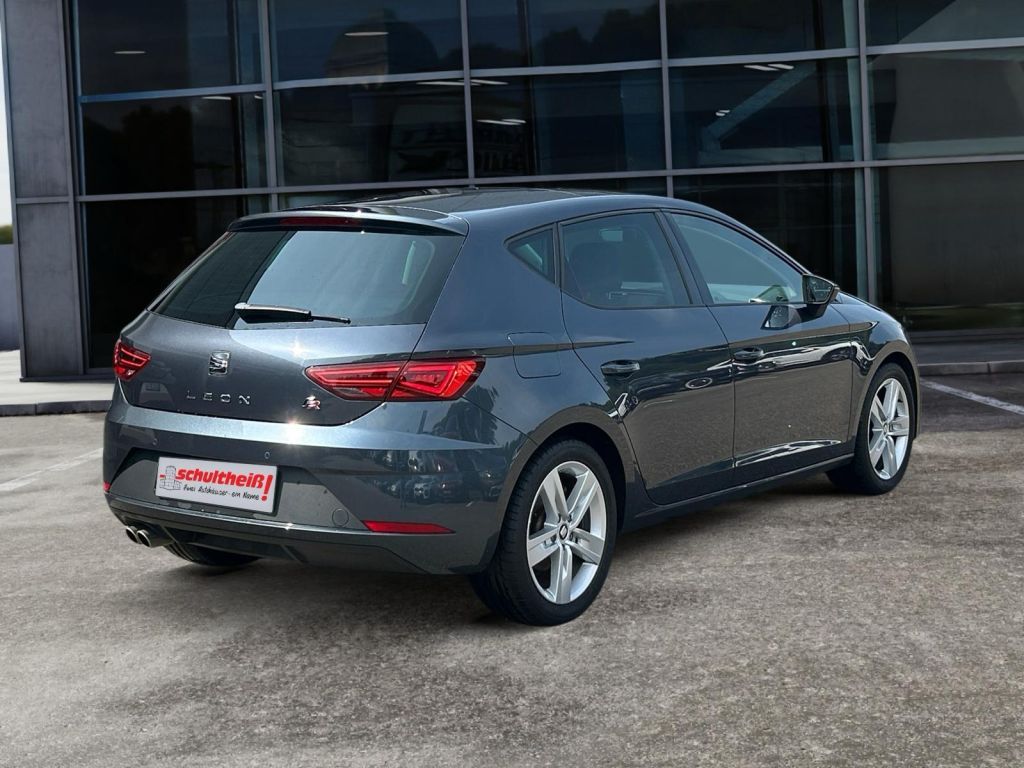 Fahrzeugabbildung SEAT Leon 1.5 TSI ACT DSG OPF FR