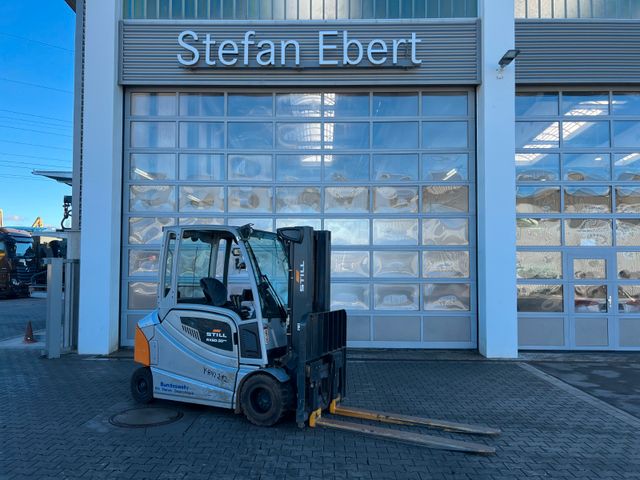 Still RX60-30L/600 / 2021 / Hubhöhe 4.6m / SS / Waage