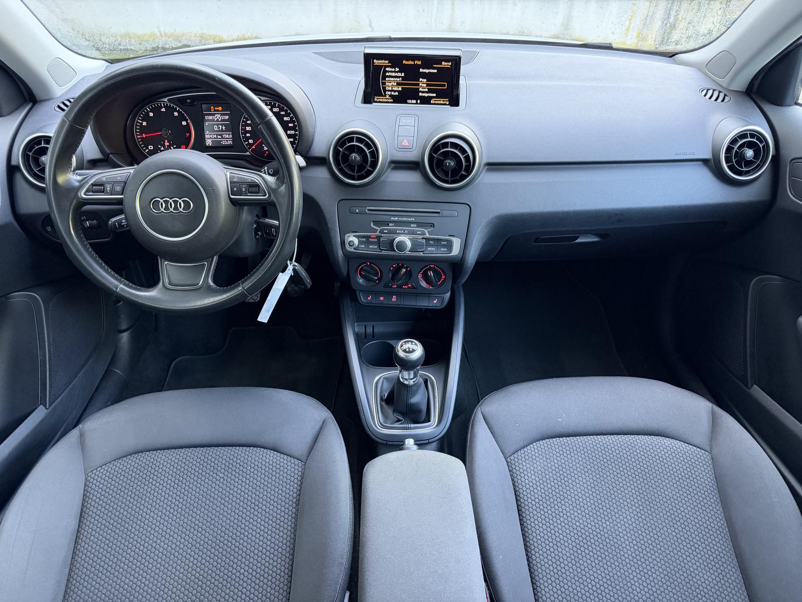 Audi A1 Sportback Ultra Xenon Sitzheizung Tempomat 