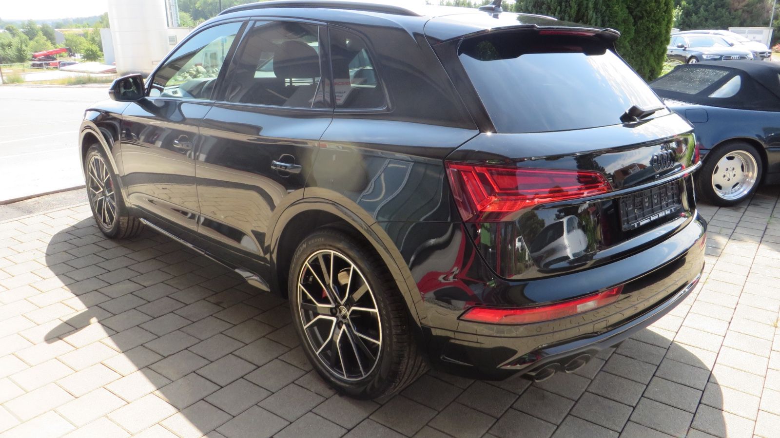 Audi SQ5 black AHK Kamera Voll foto 9