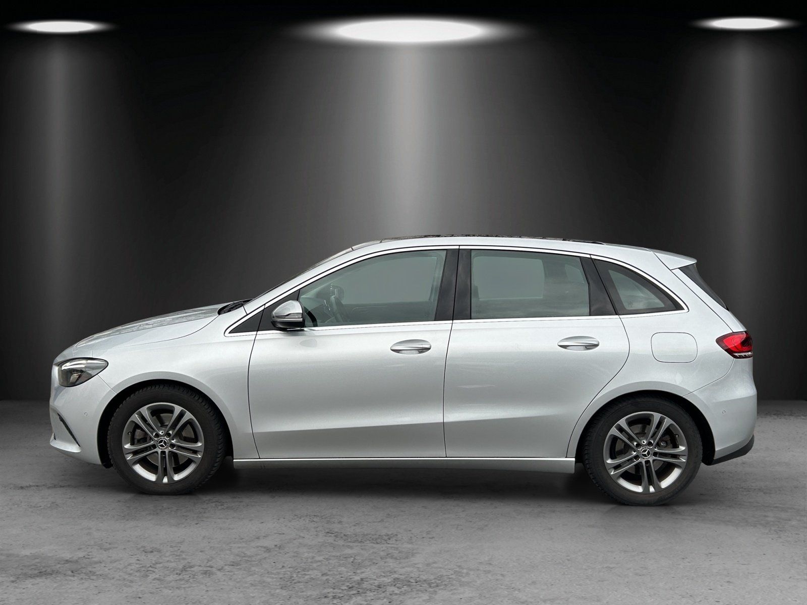Fahrzeugabbildung Mercedes-Benz B220 4M Progr NavPrem LED Busines SHZ Pano Kamra