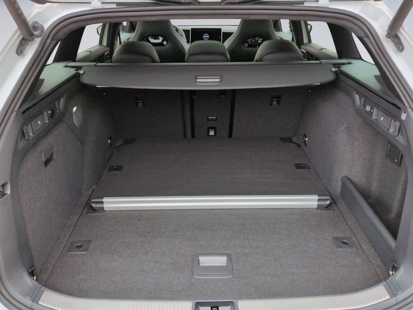 Passat R-Line 2.0 TDI 4MO DSG STHZ+PANO+AHK+
