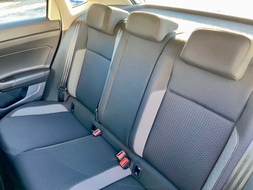 Fahrzeugabbildung Volkswagen Polo 1.0 TSI OPF Life KLIMA LED GZJR NAVI DAB+