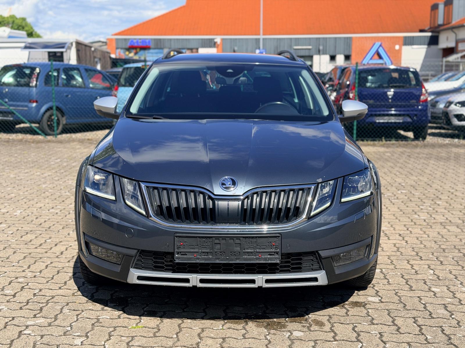 Skoda Octavia Combi Scout 4x4/Automatik/LED/Ahk/Kamera