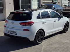 Fahrzeugabbildung i30 Premium 1,4 T-GDI
