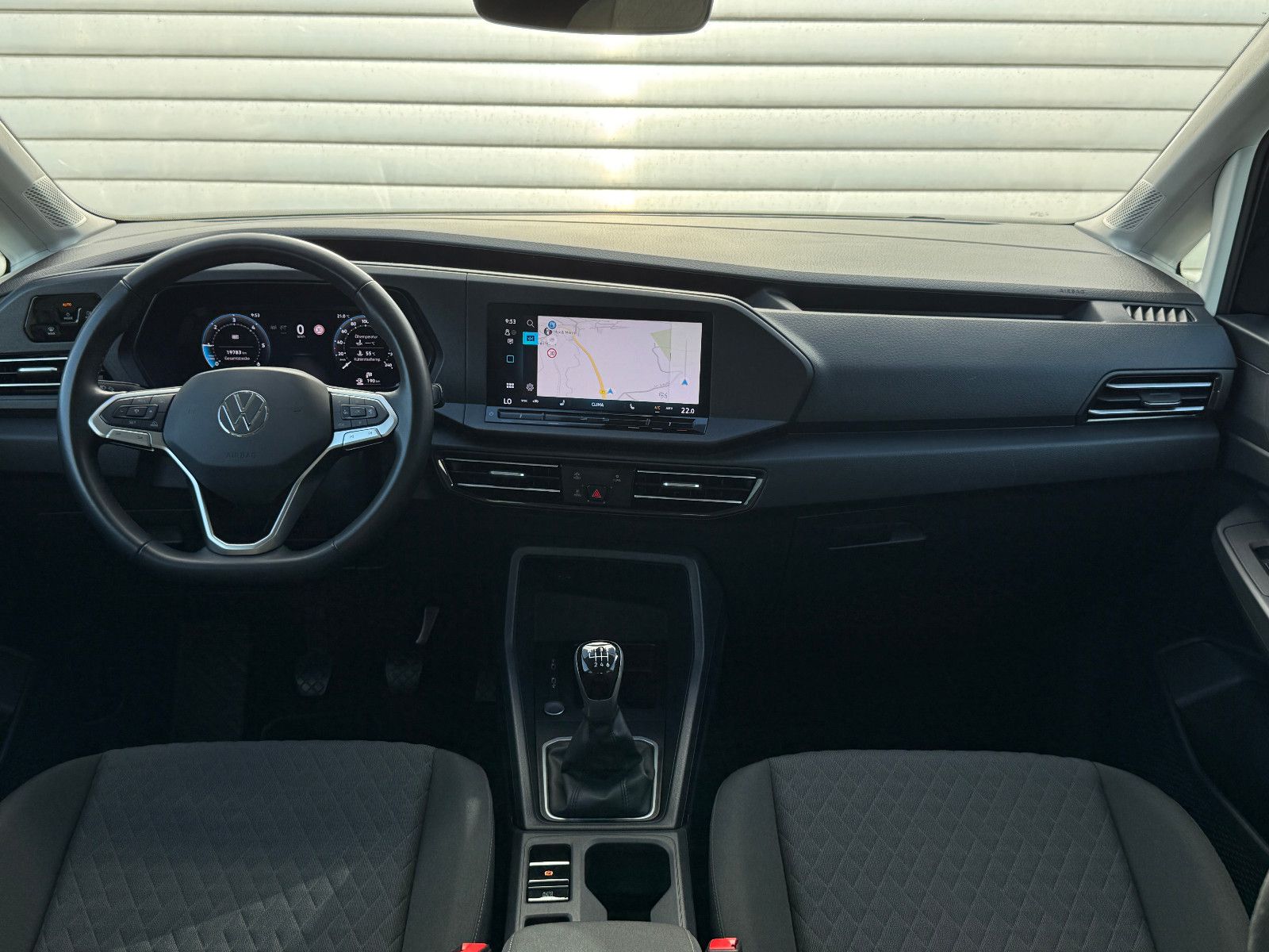 Fahrzeugabbildung Volkswagen Caddy Life ACC AHK Blis Navi LED Kamera SHZ