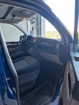 Volkswagen T6 Transporter - Volkswagen T6 Transporter mit Diesel-Antrieb: Blau
