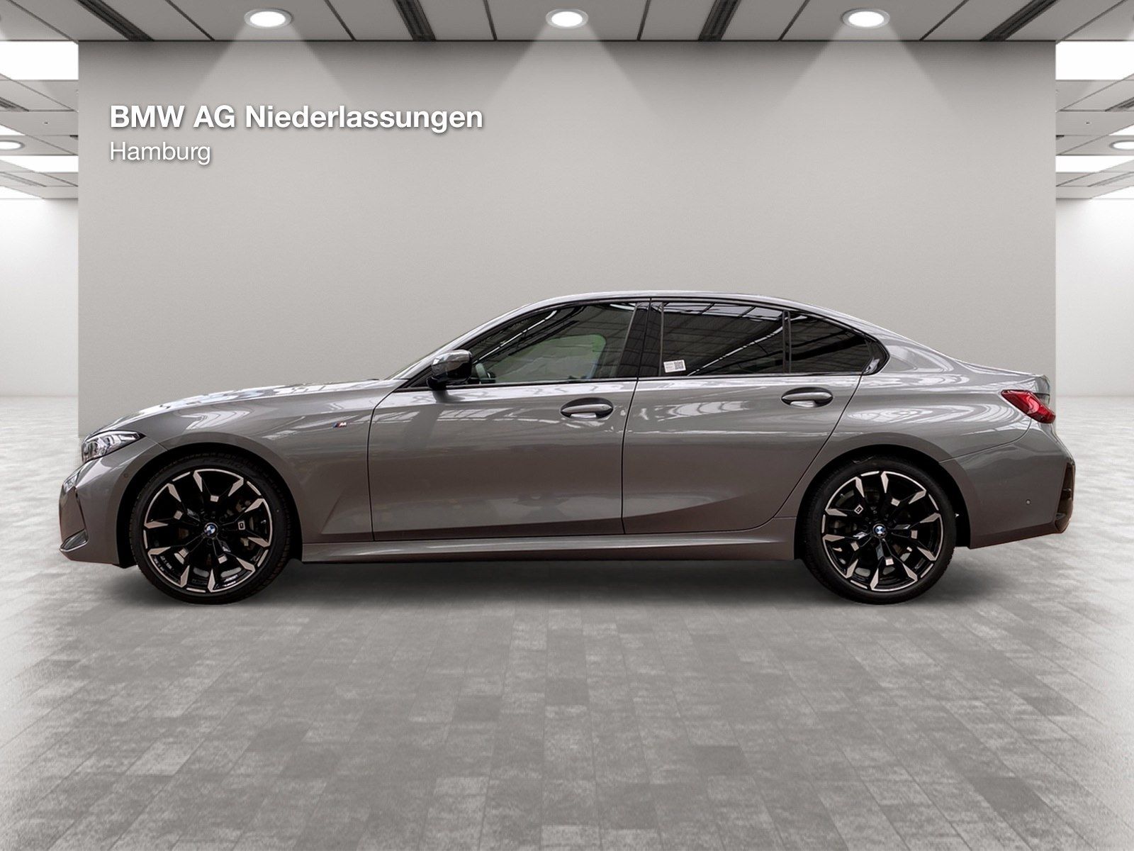 BMW 330 - Bild 2