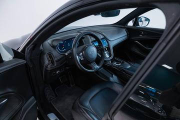 صورة 8 لـ 2020 Aston Martin DBX