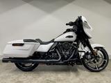 Harley-Davidson TOURING FLHX STREET GLIDE MET ELEKTRONISCH REGEL - HARLEY-DAVIDSON TOURING STREET GLIDE ST