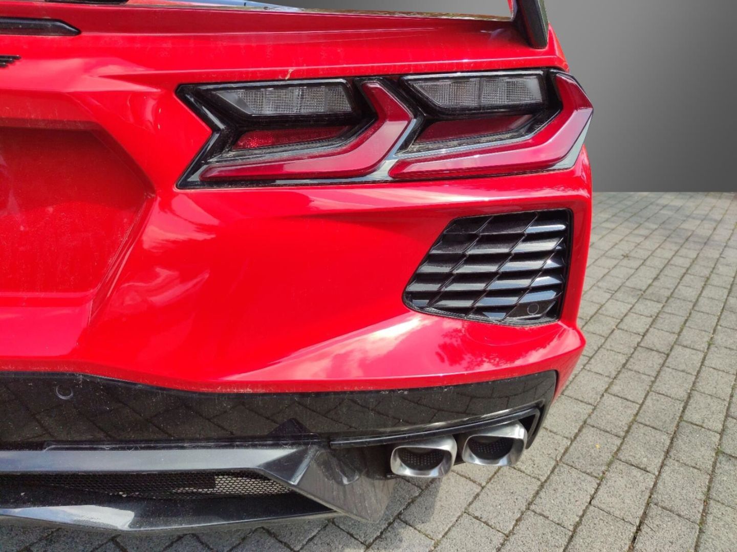 Fahrzeugabbildung Corvette C8 Coupe Stingray 6.2 V8 3LT Magnetic Ride 20''