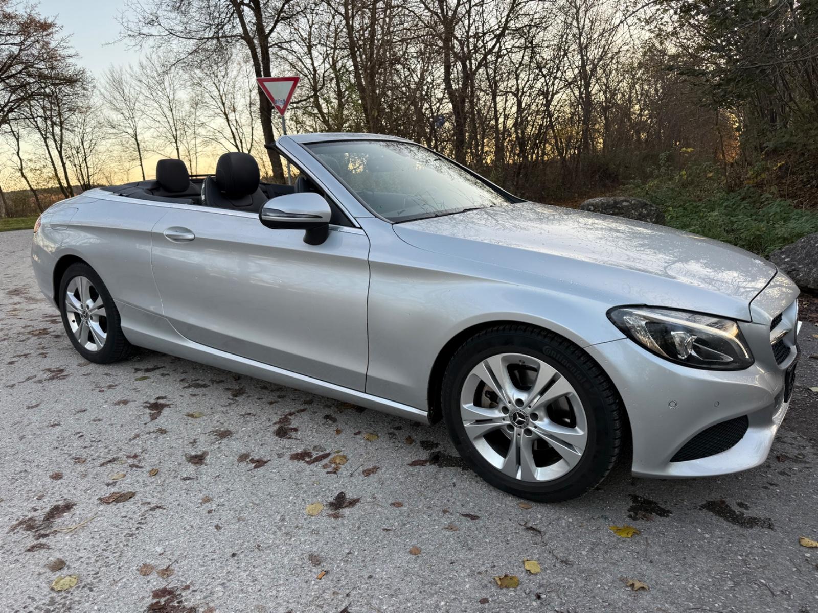 Mercedes-Benz C 220 C Cabrio C 220 d 4Matic HU 10.2027