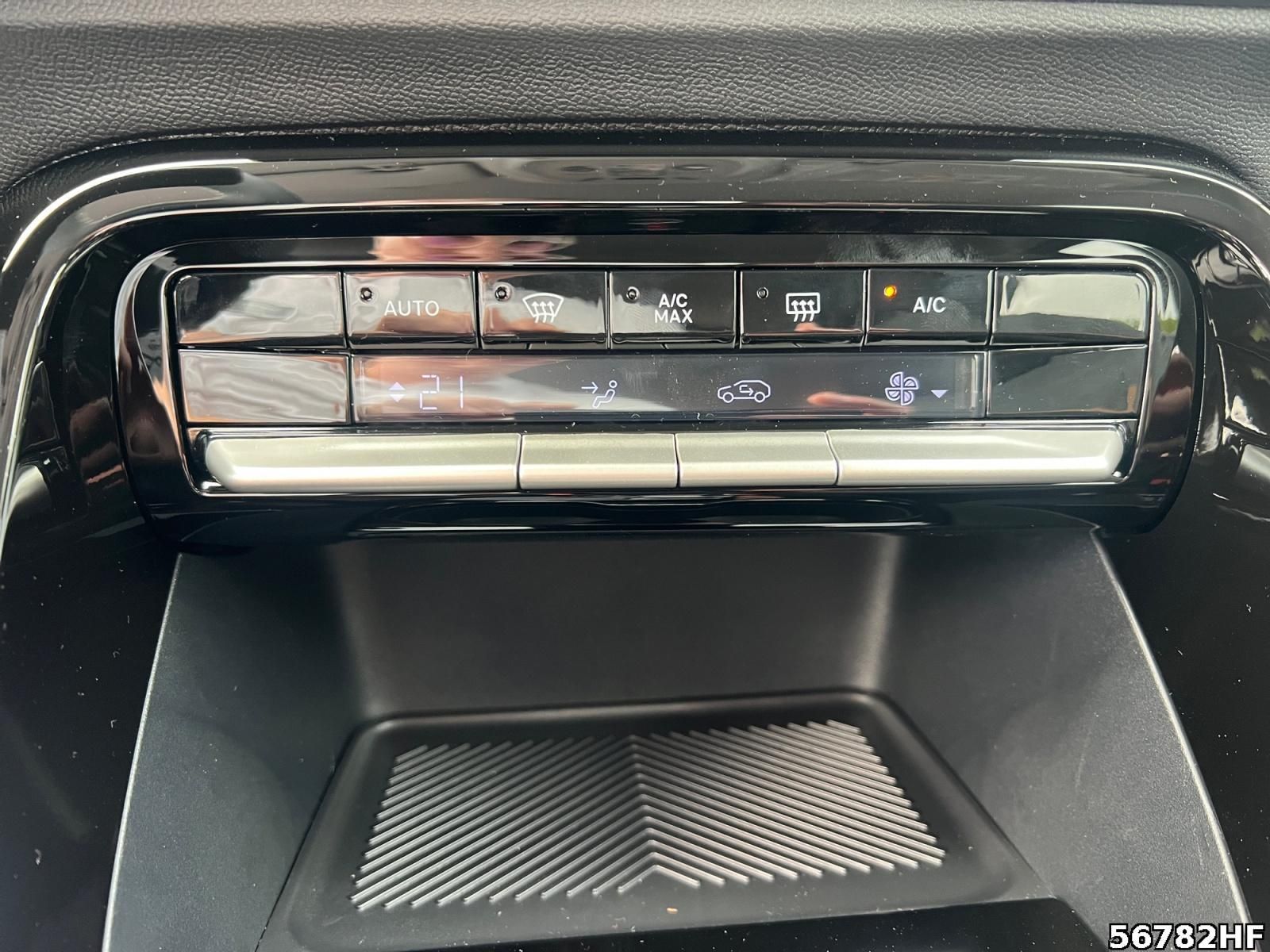 Fahrzeugabbildung Citroën C3 Aircross Plus Hybrid 145 PS AT
