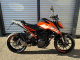 KTM 125 DUKE / SEHR GEPFLEGT !! / ZUBEHÖR