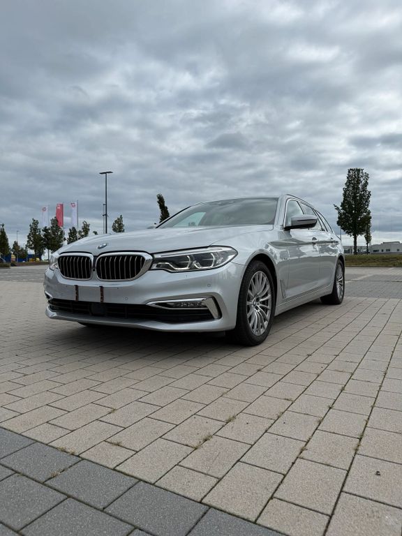 Image of BMW 530