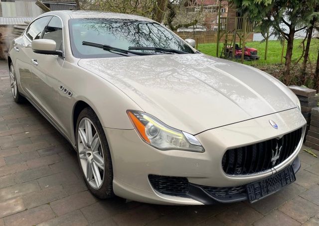 Maserati Quattroporte 3.8 V8 GTS Alcantara Himmel*TV*Voll