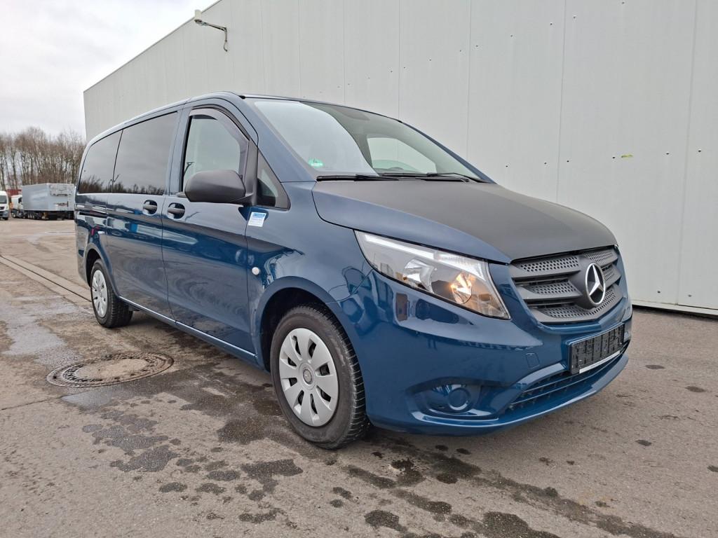 Mercedes-Benz 111 Vito Tourer 8-Sitzer AHK Schiebetüre 