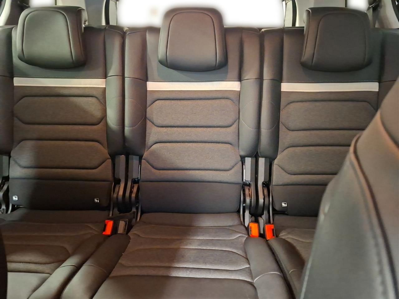 Fahrzeugabbildung Citroën C5 Aircross Hybrid 145 Max e-DCS6 Automatik Navi