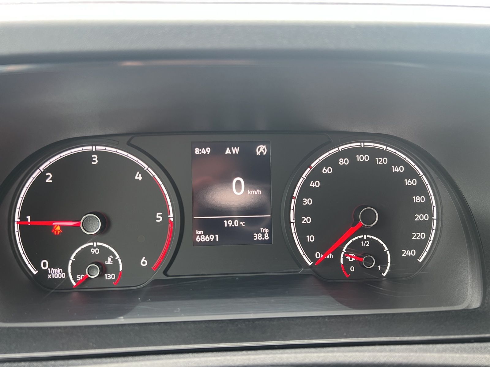 Fahrzeugabbildung Volkswagen Caddy Maxi TDI Life Standhzg. LED AHK Navi GRA P