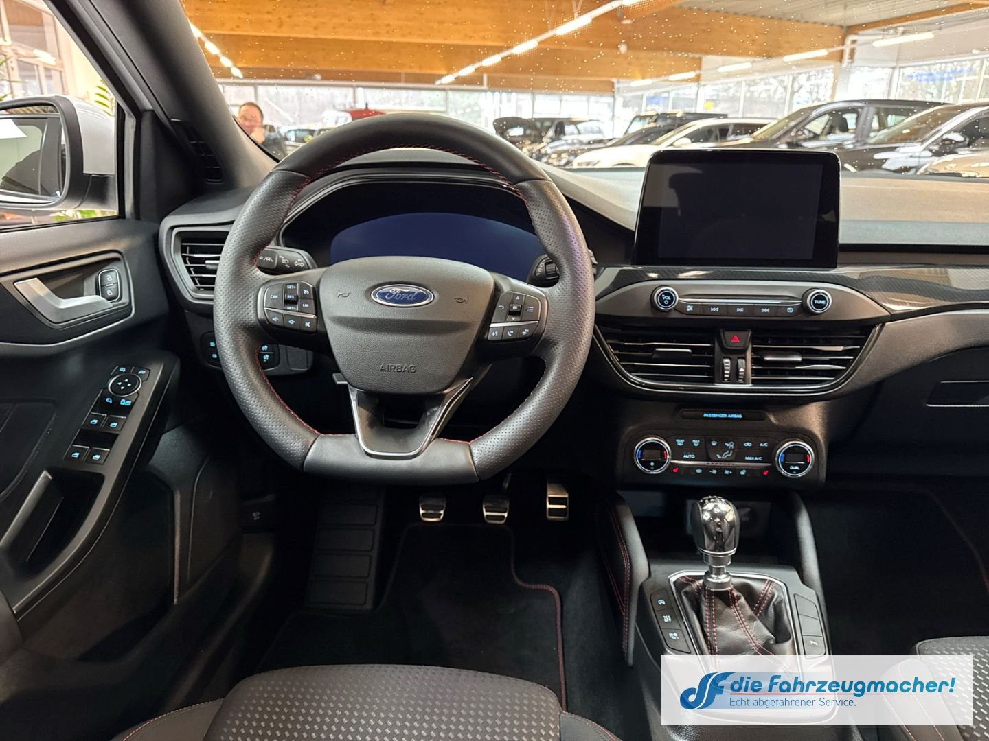 Fahrzeugabbildung Ford Focus ST-Line X AD Navi Digitales Cockpit LED Bl