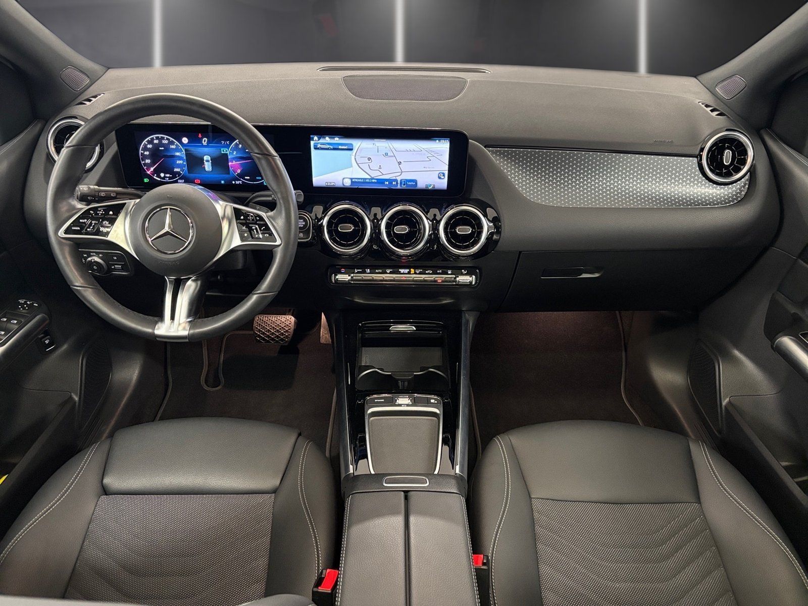 Fahrzeugabbildung Mercedes-Benz B 200 Progressive*STDHZG*Pano*LED*Kamera*Carplay