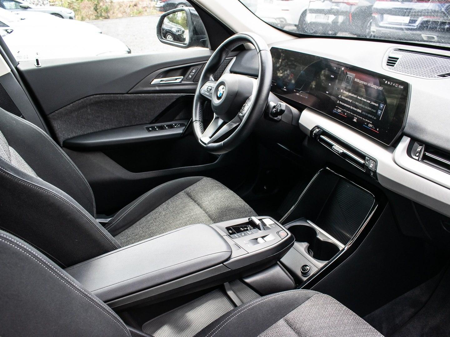 BMW X1 sDrive18i RFK NAVI LED PDC V+H SHZ DAB PA, миниатюра 7