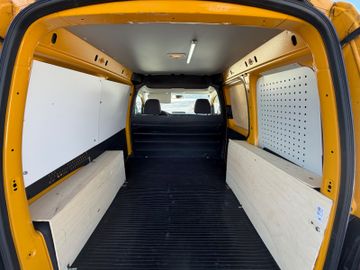 Volkswagen Caddy - 11