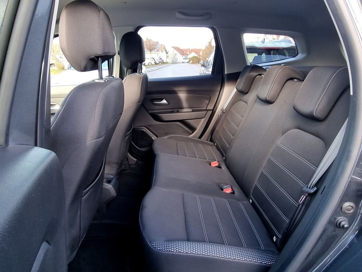 Fahrzeugabbildung Dacia Duster Anniversary TCe 130